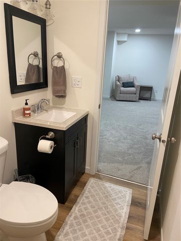 800 Bowhunter, Marion, IA 52302