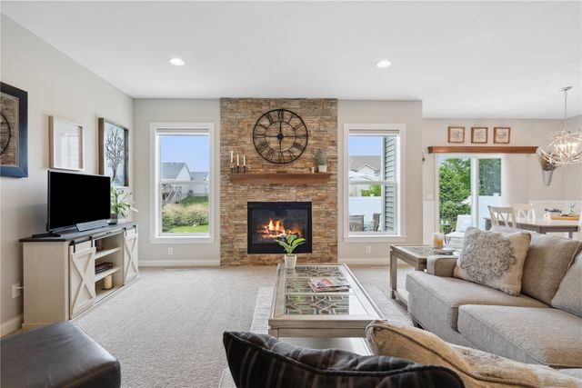 800 Bowhunter, Marion, IA 52302