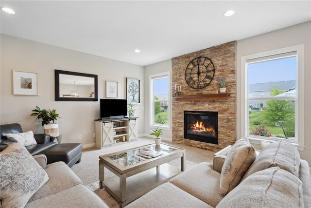 800 Bowhunter, Marion, IA 52302