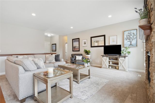 800 Bowhunter, Marion, IA 52302