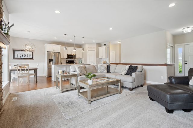 800 Bowhunter, Marion, IA 52302