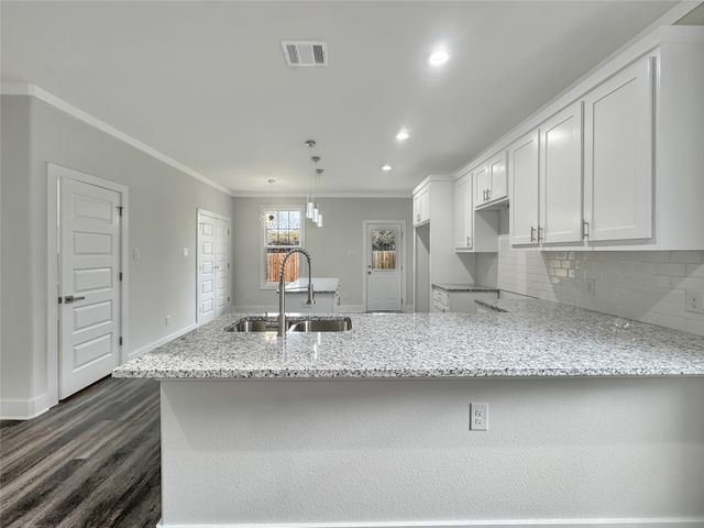 3518 Meadow Street, Dallas, TX 75215