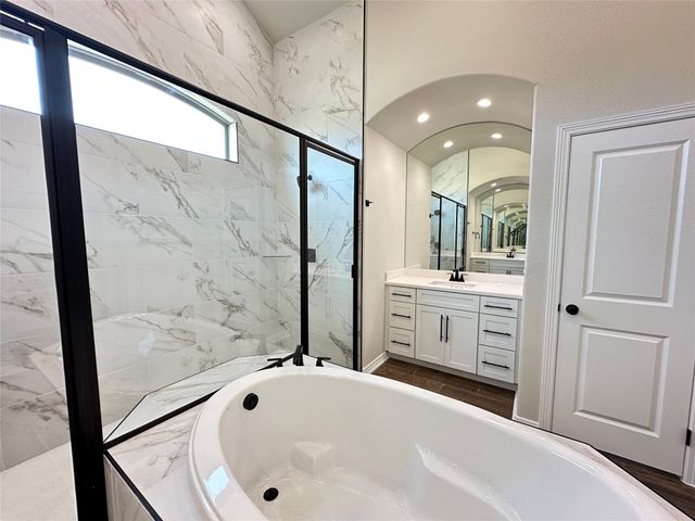 132 Lasso Loop, Lorena, TX 76655