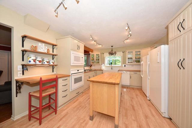 1317 S 7th AVENUE, West Bend, WI 53095