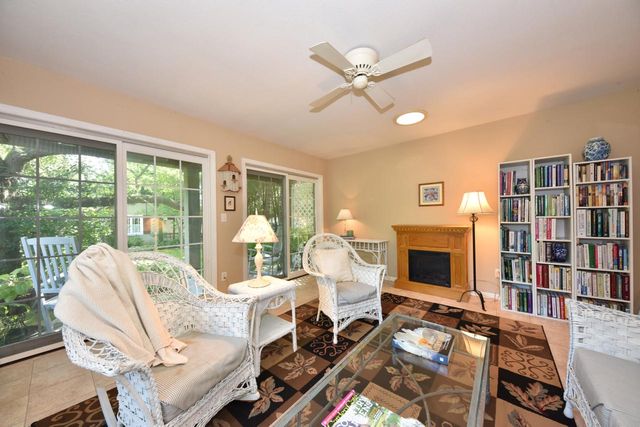 1317 S 7th AVENUE, West Bend, WI 53095