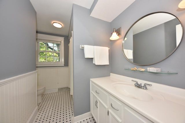 1317 S 7th AVENUE, West Bend, WI 53095