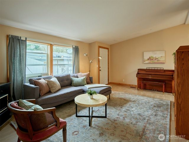 1835 Heartwood, Woodland, WA 98674