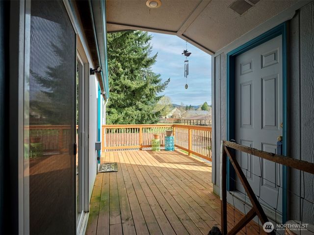 1835 Heartwood, Woodland, WA 98674