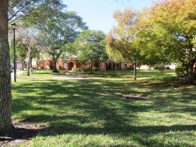 48 SE Sedona Circle 201, Stuart, FL 34994