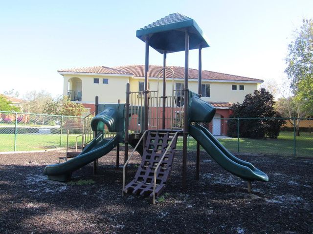 48 SE Sedona Circle 201, Stuart, FL 34994