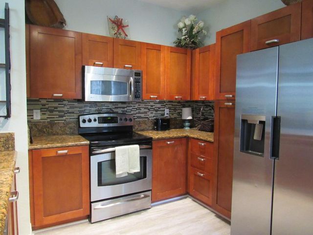 48 SE Sedona Circle 201, Stuart, FL 34994