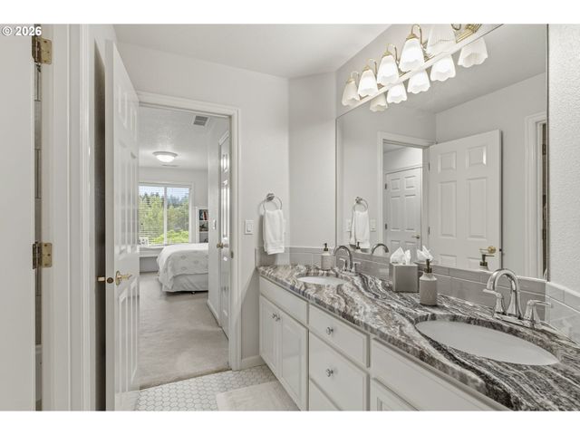 4501 Ne 137TH St, Vancouver, WA 98686