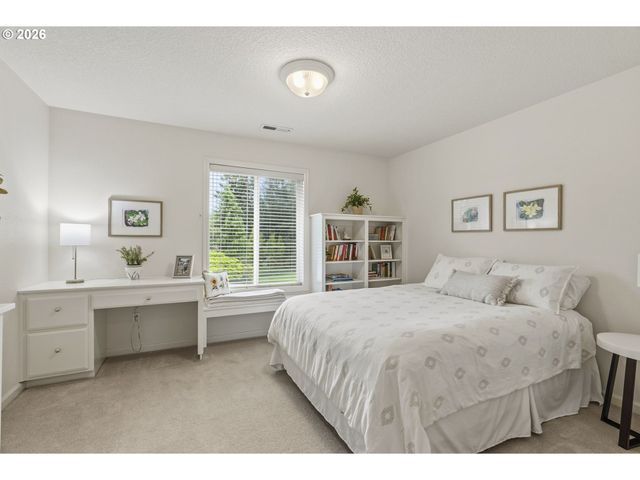 4501 Ne 137TH St, Vancouver, WA 98686