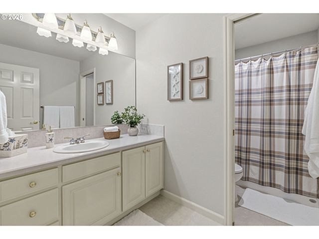 4501 Ne 137TH St, Vancouver, WA 98686