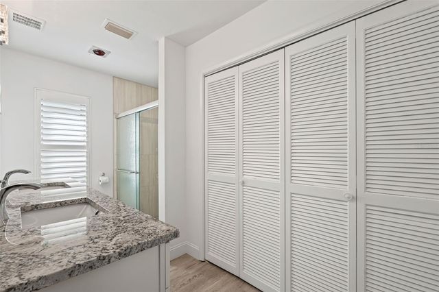 7215 WESTMORELAND DRIVE, Sarasota, FL 34243