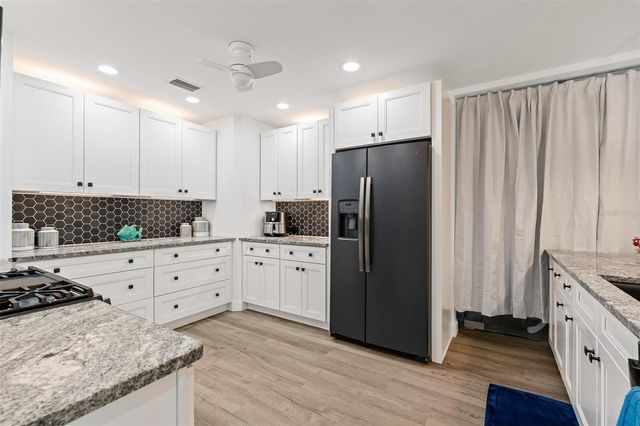 7215 WESTMORELAND DRIVE, Sarasota, FL 34243