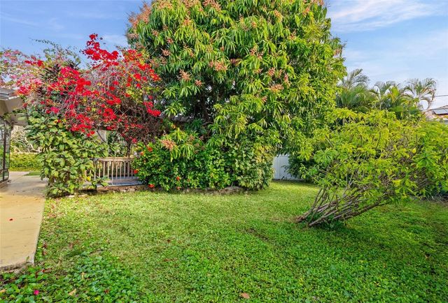 7215 WESTMORELAND DRIVE, Sarasota, FL 34243