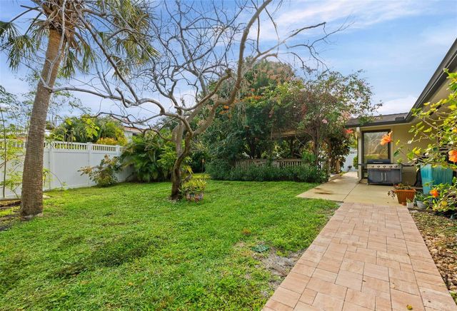 7215 WESTMORELAND DRIVE, Sarasota, FL 34243