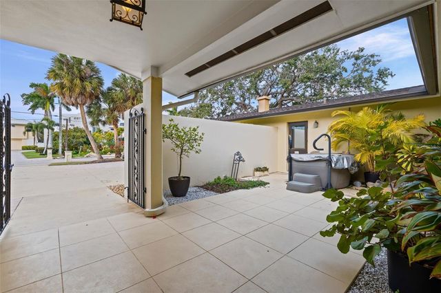 7215 WESTMORELAND DRIVE, Sarasota, FL 34243