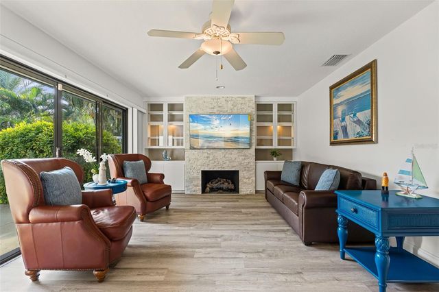 7215 WESTMORELAND DRIVE, Sarasota, FL 34243