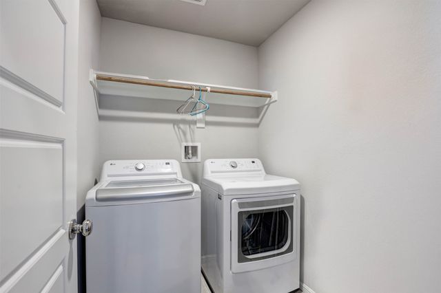 8948 Bronze Meadow Drive, Fort Worth, TX 76131