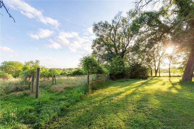 33200 E hammond Road, Lone Jack, MO 64070