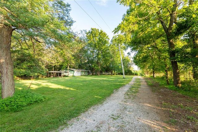 33200 E hammond Road, Lone Jack, MO 64070