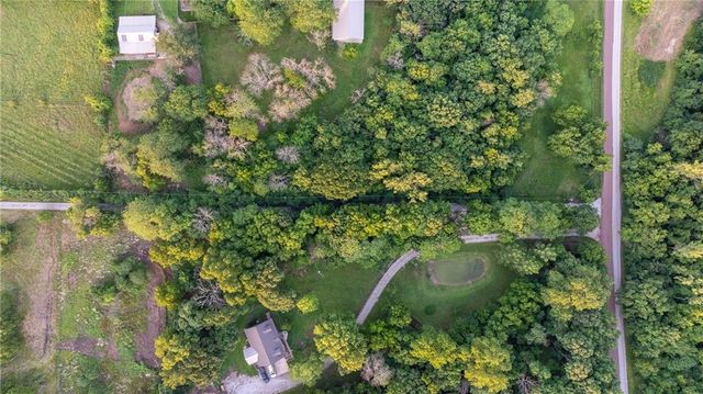 33200 E hammond Road, Lone Jack, MO 64070