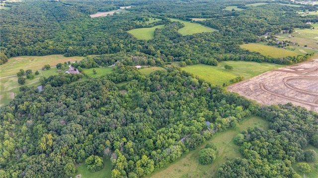 33200 E hammond Road, Lone Jack, MO 64070