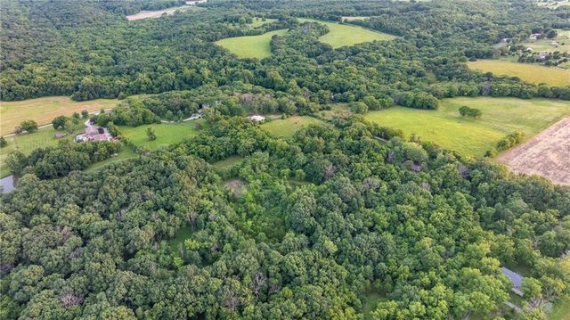 33200 E hammond Road, Lone Jack, MO 64070