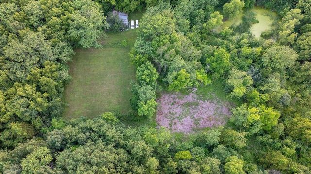 33200 E hammond Road, Lone Jack, MO 64070