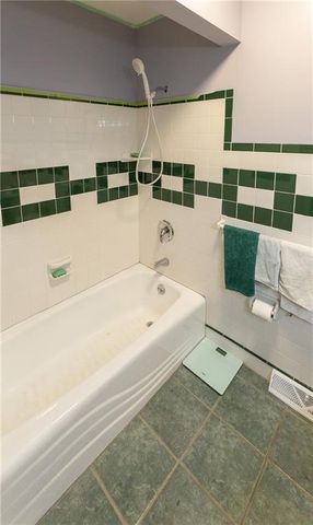 33200 E hammond Road, Lone Jack, MO 64070