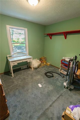 33200 E hammond Road, Lone Jack, MO 64070