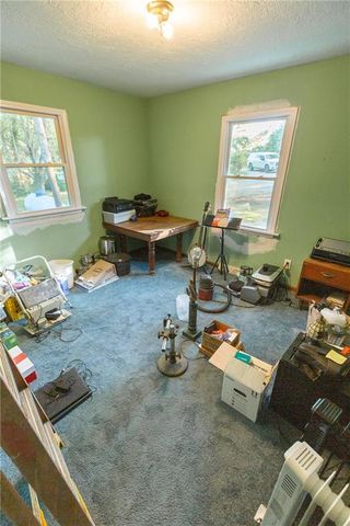 33200 E hammond Road, Lone Jack, MO 64070