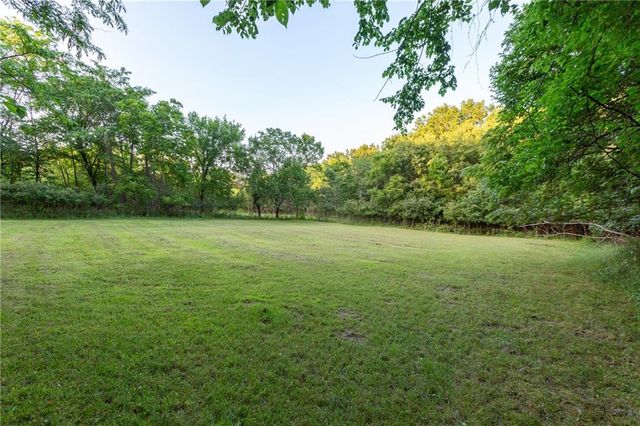 33200 E hammond Road, Lone Jack, MO 64070