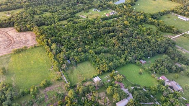 33200 E hammond Road, Lone Jack, MO 64070