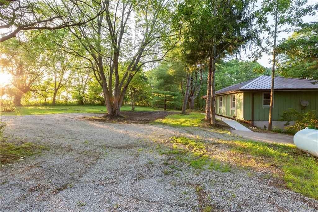 33200 E hammond Road, Lone Jack, MO 64070