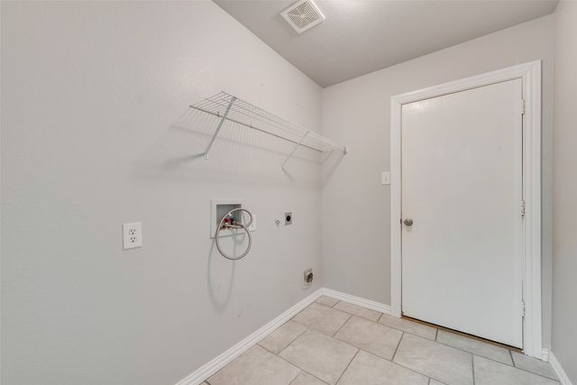 1448 Lauren Drive, Burleson, TX 76028