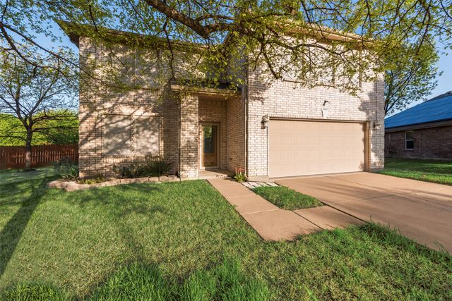 1448 Lauren Drive, Burleson, TX 76028