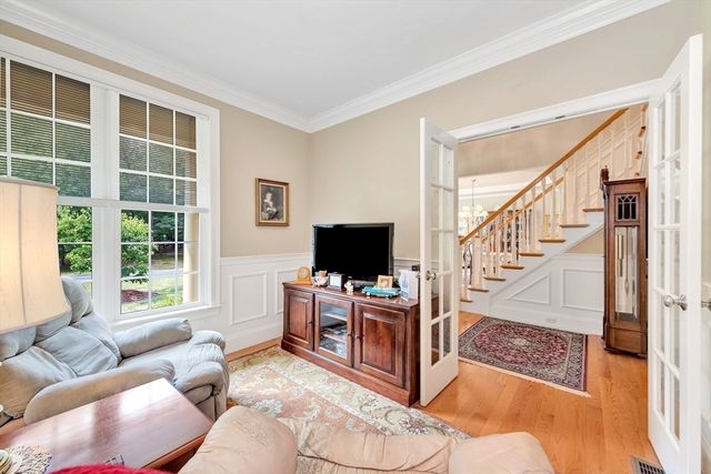 11 Miscoe Road, Mendon, MA 01756