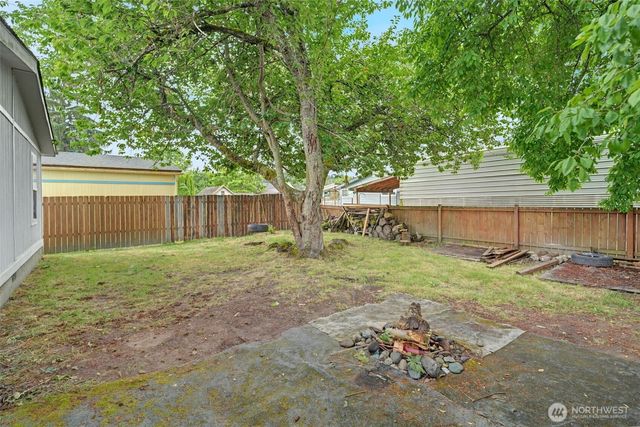 705 SW 1st, Castle Rock, WA 98611