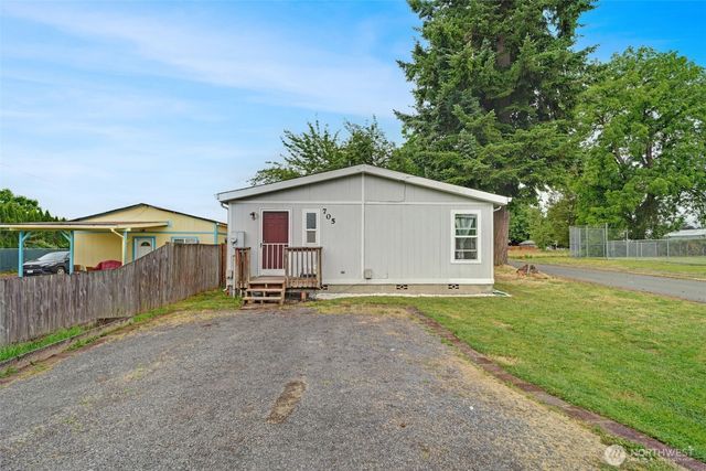 705 SW 1st, Castle Rock, WA 98611
