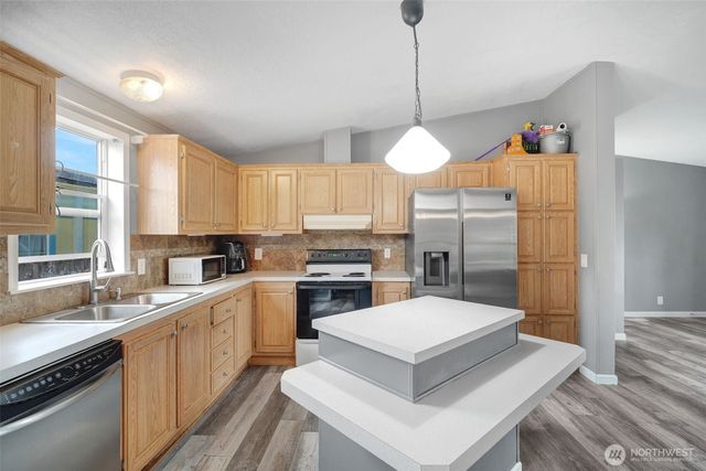 705 SW 1st, Castle Rock, WA 98611