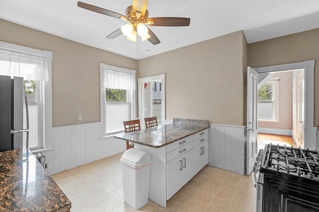 143 North St 2, Salem, MA 01970