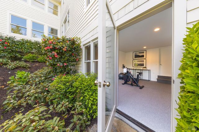 80 Laurel Grove Ave, Ross, CA 94957