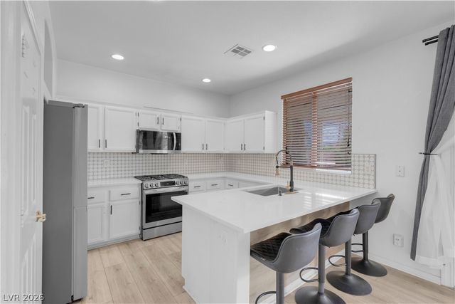 3194 Lapis Beach Drive, Las Vegas, NV 89117