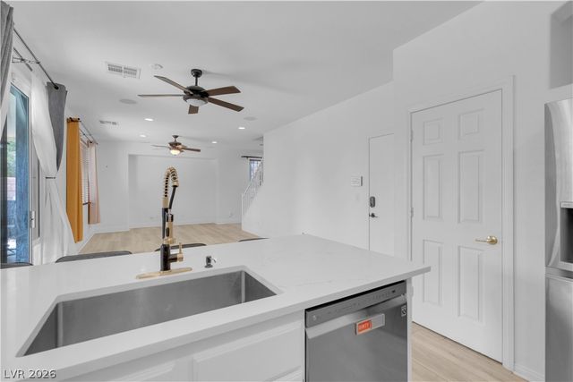 3194 Lapis Beach Drive, Las Vegas, NV 89117