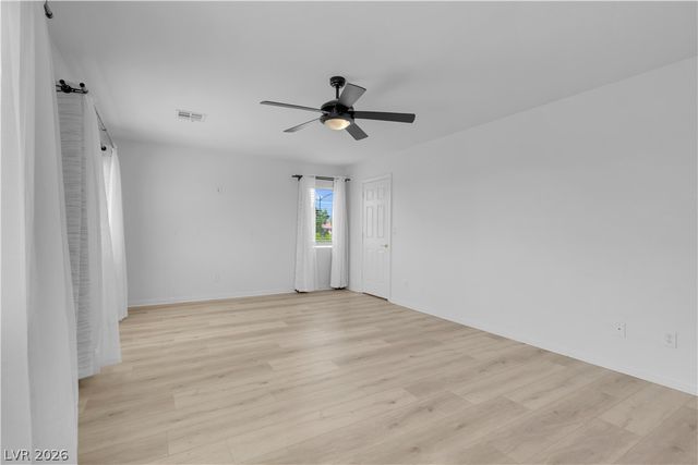 3194 Lapis Beach Drive, Las Vegas, NV 89117