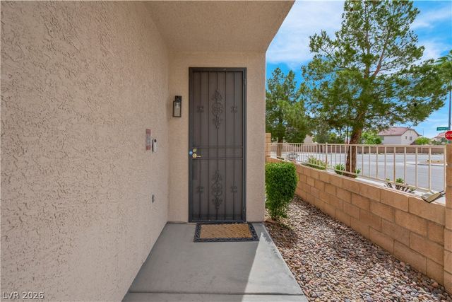 3194 Lapis Beach Drive, Las Vegas, NV 89117