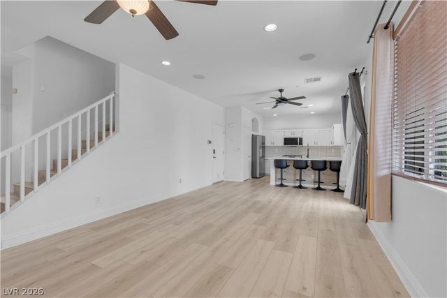 3194 Lapis Beach Drive, Las Vegas, NV 89117